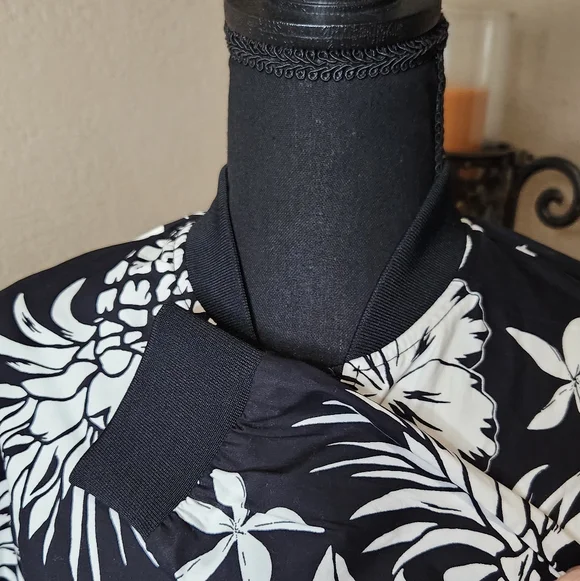 Denim And Flower Ricky Singh Black/White Floral Bomber Jacket. Size S. NWT - Picture 5 of 13